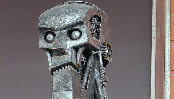 Killer_Robots_Nieuwint__Van_Beek.jpg