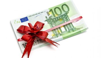geld-met-strik.jpg